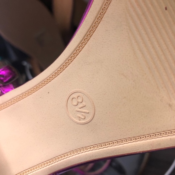 Shoes women size  new with the tags - Picture 6 of 8